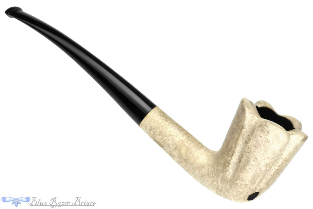 Blue Room Briars is proud to present this Blue Room Briars Pipe 2026 Halloween Bent Ghost Dublin