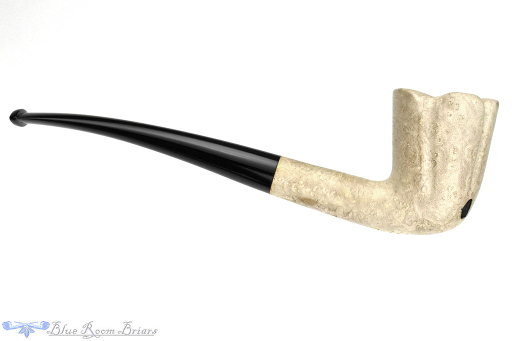 Blue Room Briars is proud to present this Blue Room Briars Pipe 2026 Halloween Bent Ghost Dublin