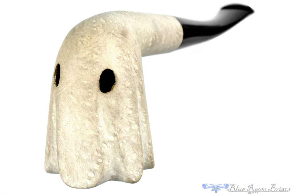 Blue Room Briars is proud to present this Blue Room Briars Pipe 2026 Halloween Bent Ghost Dublin