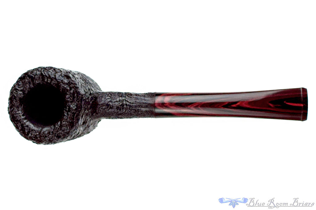 Blue Room Briars is proud to present this Yorgos Mitakidis Pipe 6025 Sandblast Poker Sitter