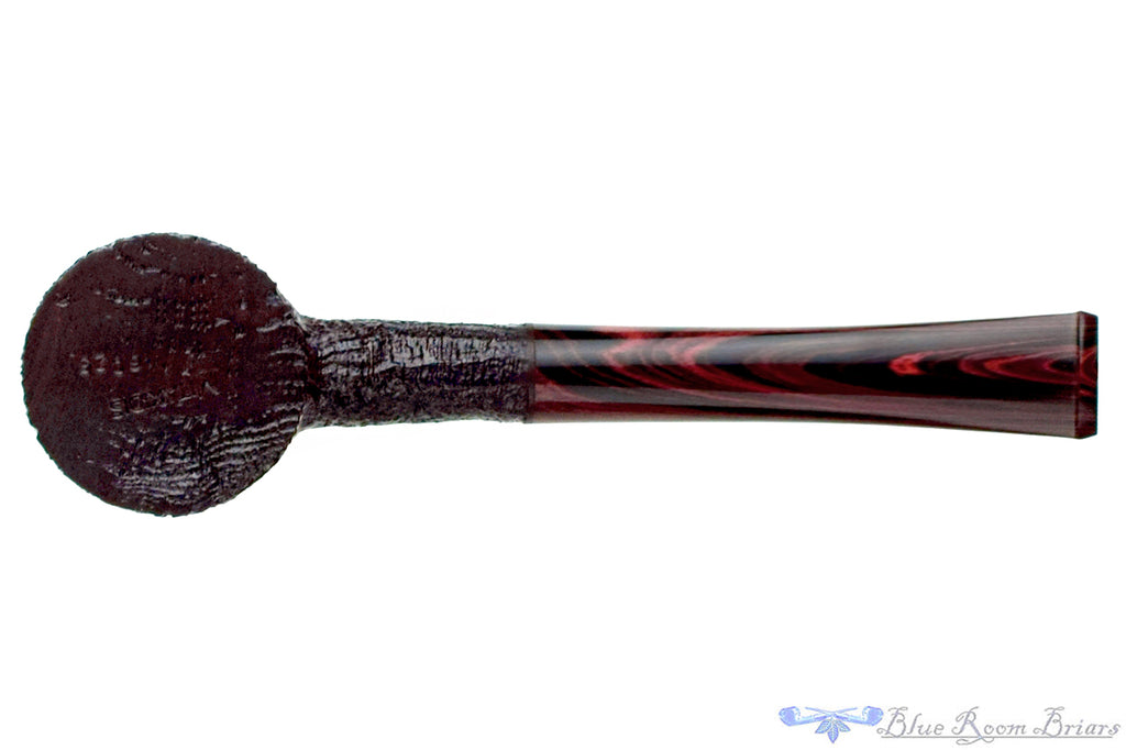 Blue Room Briars is proud to present this Yorgos Mitakidis Pipe 6025 Sandblast Poker Sitter