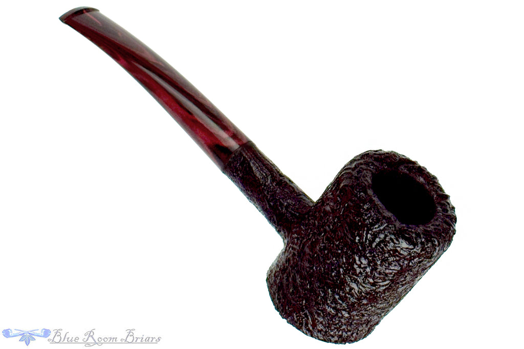 Blue Room Briars is proud to present this Yorgos Mitakidis Pipe 6025 Sandblast Poker Sitter