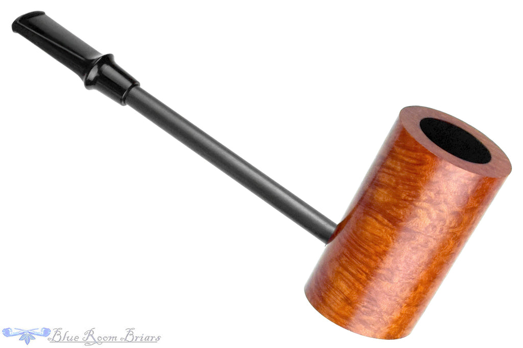 Blue Room Briars is proud to present this Eltang Basic Duke Poker Sitter with Carbon Fiber and Windcap Estate Pipe