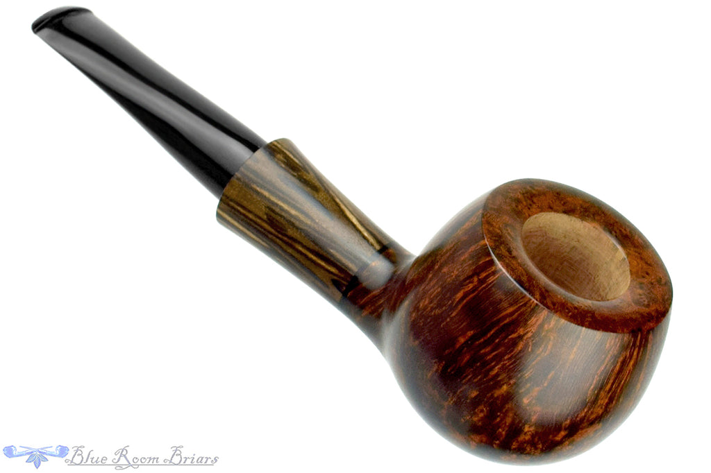 Blue Room Briars is proud to present this Vollmer & Nilsson Pipe Apple with Black Palm