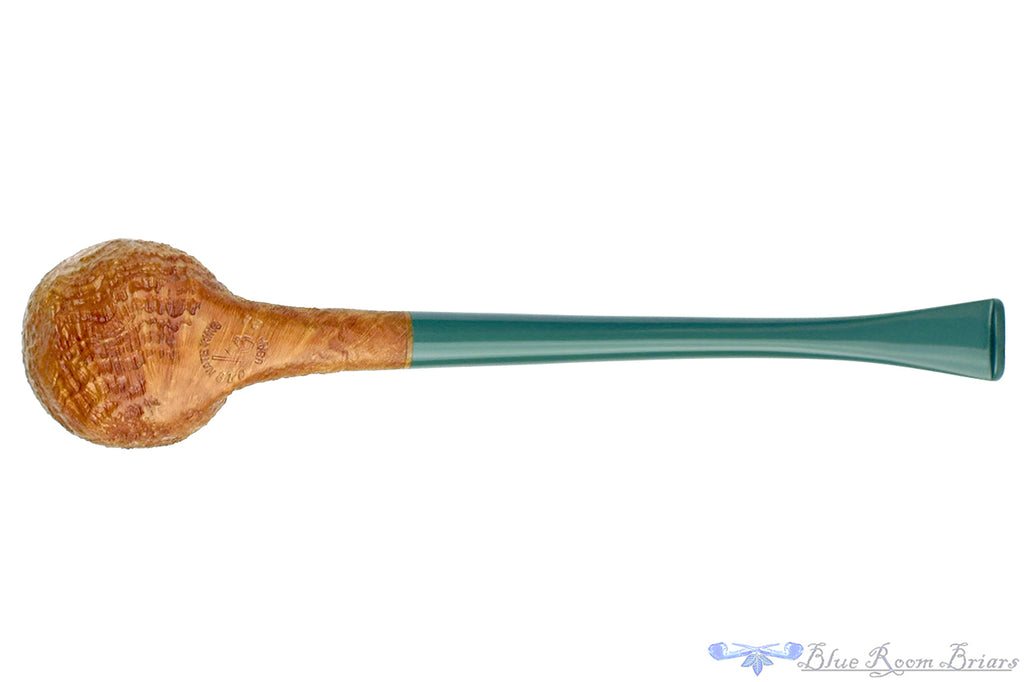 Blue Room Briars is proud to present this Nate King Pipe 870 Natural Crosscut Sandblast Smitty's Billiard with Jaguar Ebonite Stem