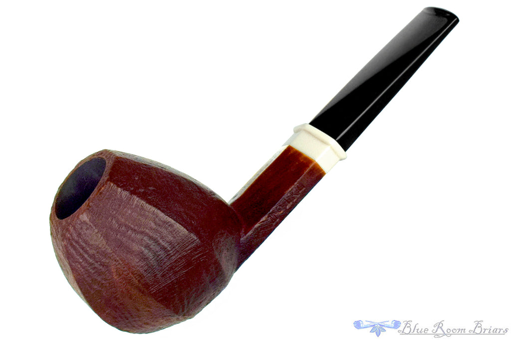Blue Room Briars is proud to present this Marek Cikl Pipe Paneled Tulip with Ivorite