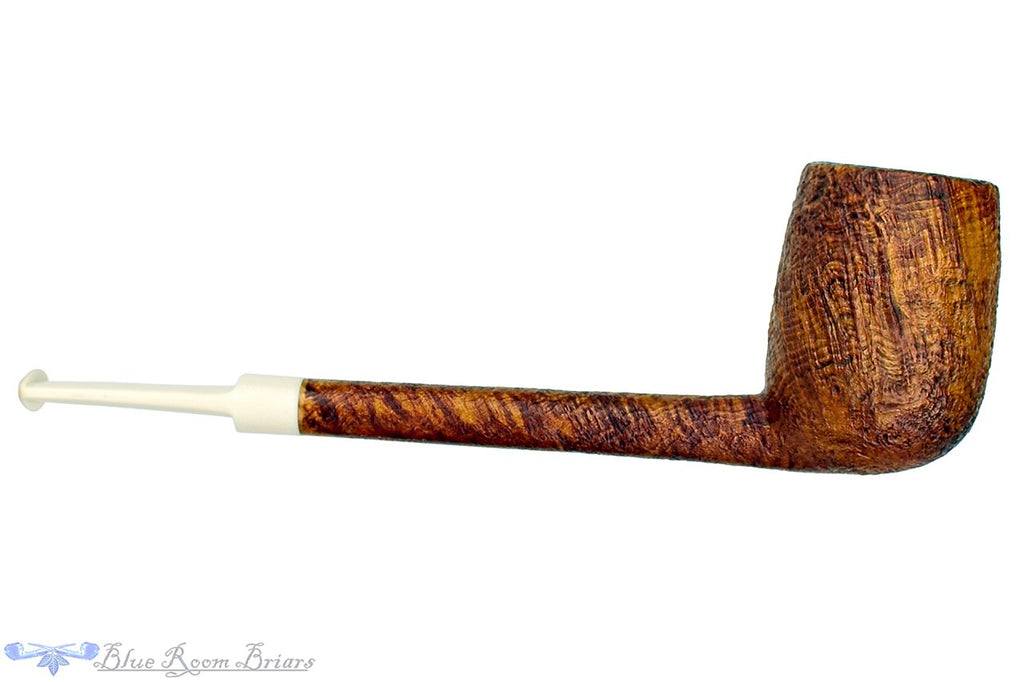 Blue Room Briars is Proud to Present this Ian Nicol Pipe High Contrast Sandblast Pencil Shank Lovat with Juma