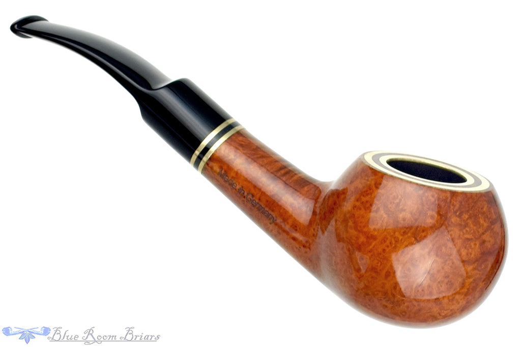 Blue Room Briars is proud to present this Design Berlin Mariner 09 1/4 Bent Tomato (9mm Filter) with Brass Estate Pipe