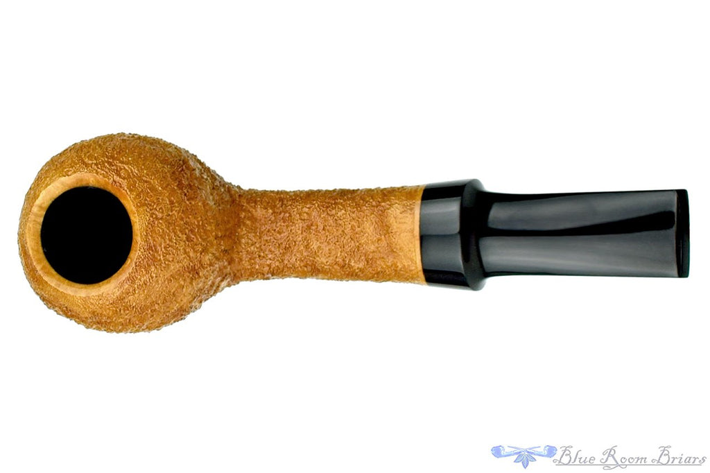 Blue Room Briars is proud to present this Clark Layton Pipe Ring Blast Danish Apple