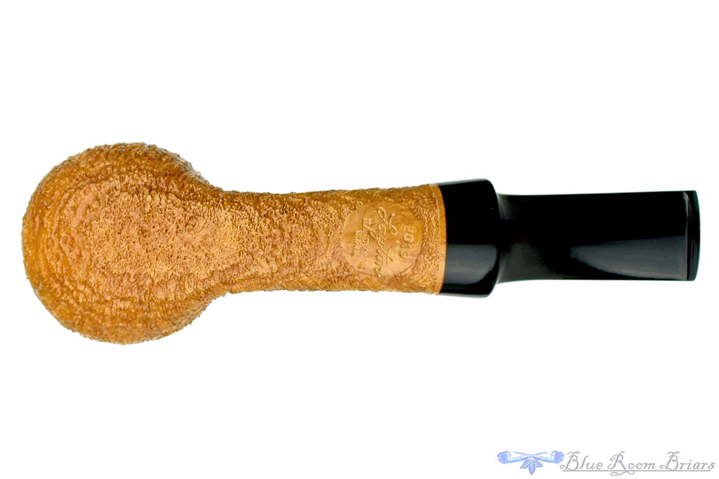 Blue Room Briars is proud to present this Clark Layton Pipe Ring Blast Danish Apple