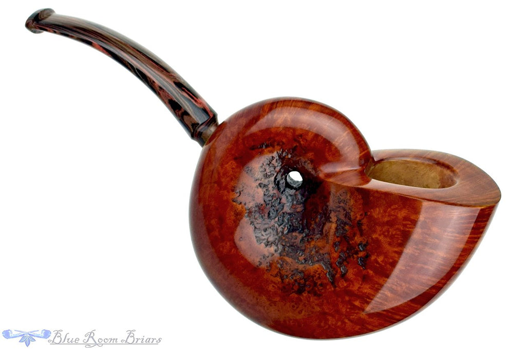 Blue Room Briars is proud to present this Bill Walther Pipe Twisted Nautilus with Brindle