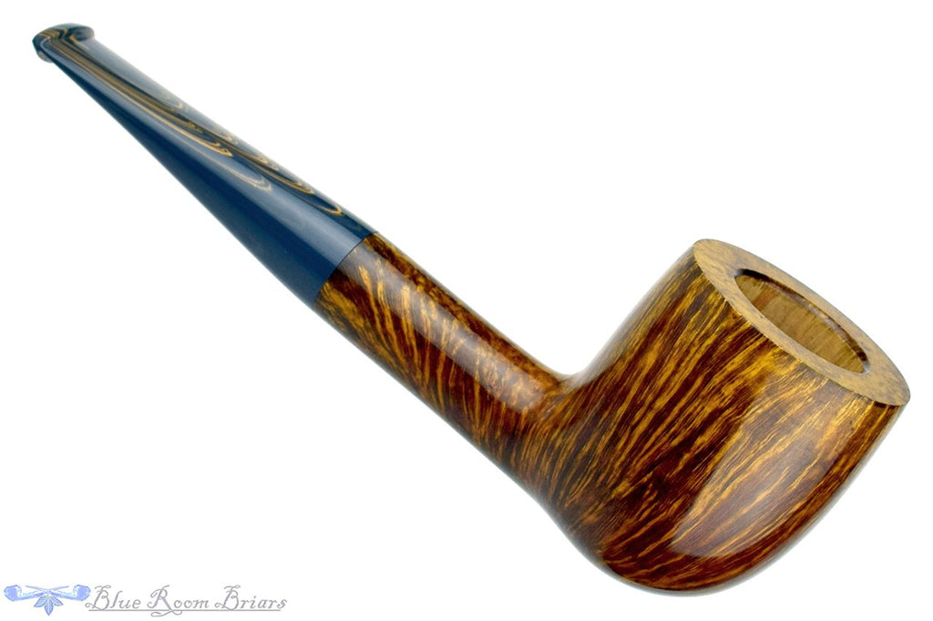 Blue Room Briars is proud to present this Bill Walther Pipe Pot Sitter with Blue Brindle Stem