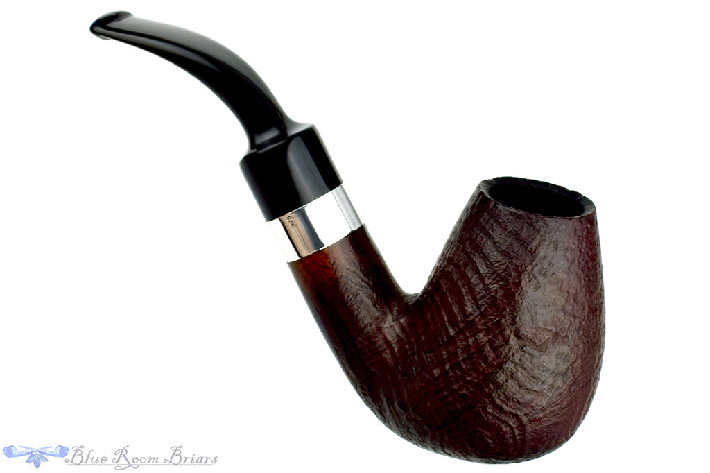 Blue Room Briars is proud to present this Hilson New Horizon 301 3/4 Bent Sandblast Egg (9mm Filter) with Silver Estate Pipe