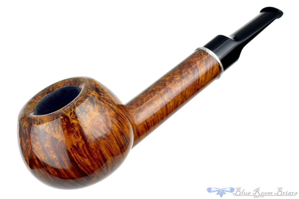 Blue Room Briars is proud to present this Trey Rice Pipe Smooth Apple with Silver