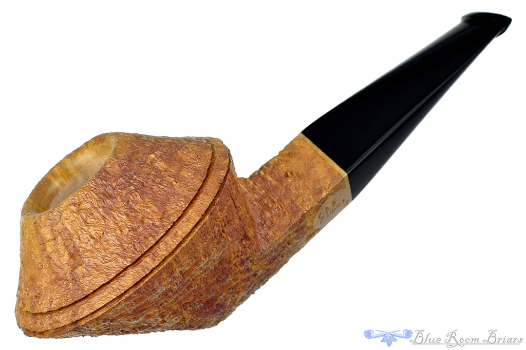 Blue Room Briars is proud to present this Ron Powell Pipe Tan Blast Stout Bulldog