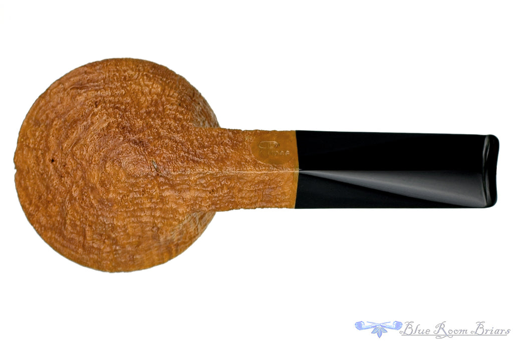 Blue Room Briars is proud to present this Ron Powell Pipe Tan Blast Stout Bulldog