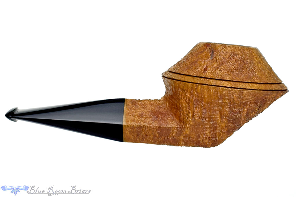 Blue Room Briars is proud to present this Ron Powell Pipe Tan Blast Stout Bulldog