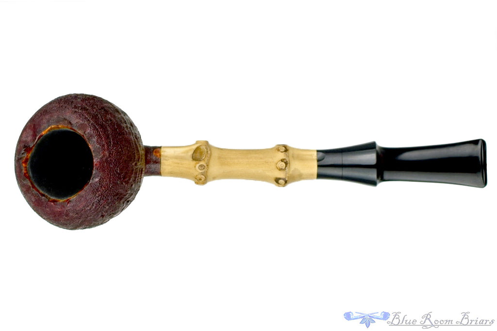 Blue Room Briars is proud to present this Dirk Heinemann Pipe Sandblast Tomato with Bamboo and Plateau