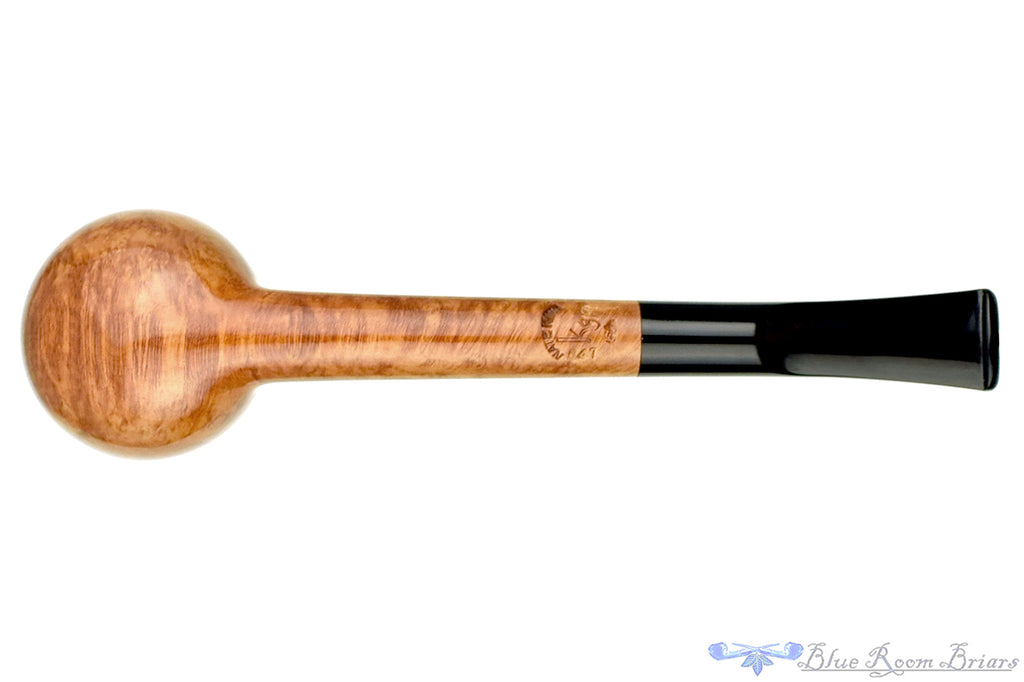 Blue Room Briars is proud to present this Nate King Pipe 547 Smooth Crosscut Lovat
