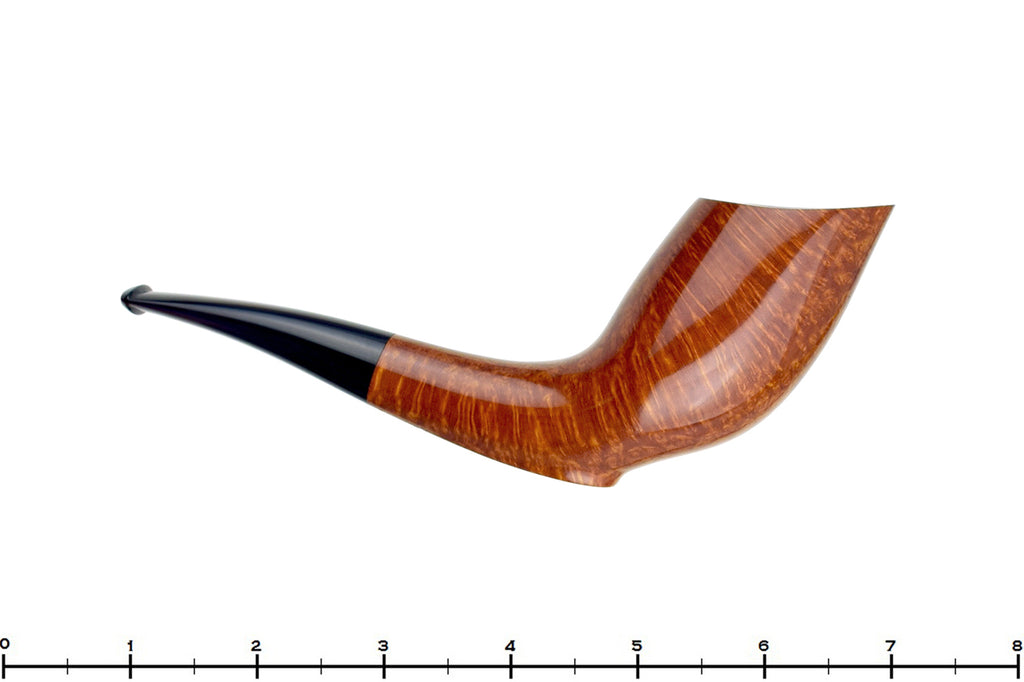 Blue Room Briars is proud to present this Bill Walther Pipe Natural Contrast Grain Freeform Sitter