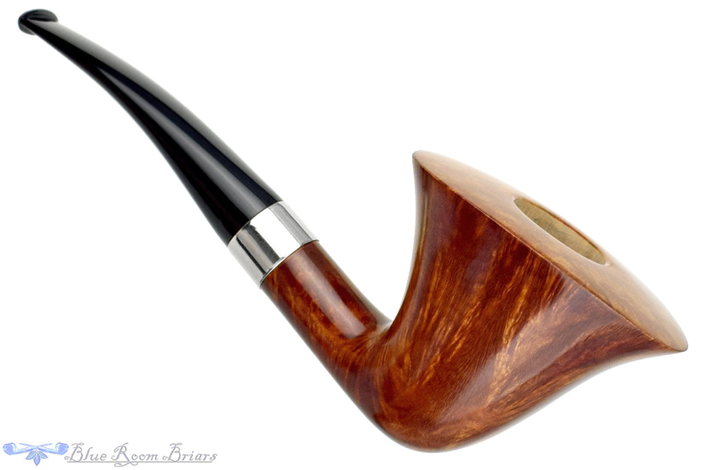 Blue Room Briars is proud to present this Todd Harris Pipe Bent Fan Dublin with Nickel