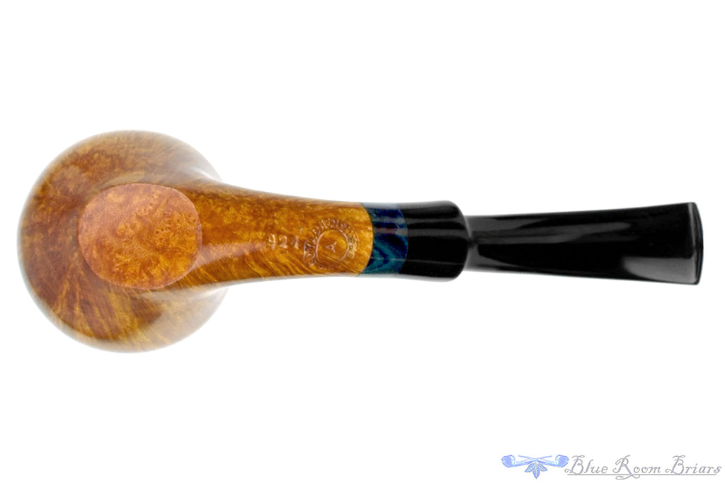 Blue Room Briars is proud to present this George Boyadjiev Pipe Bent Pear Sitter with Brindle Insert
