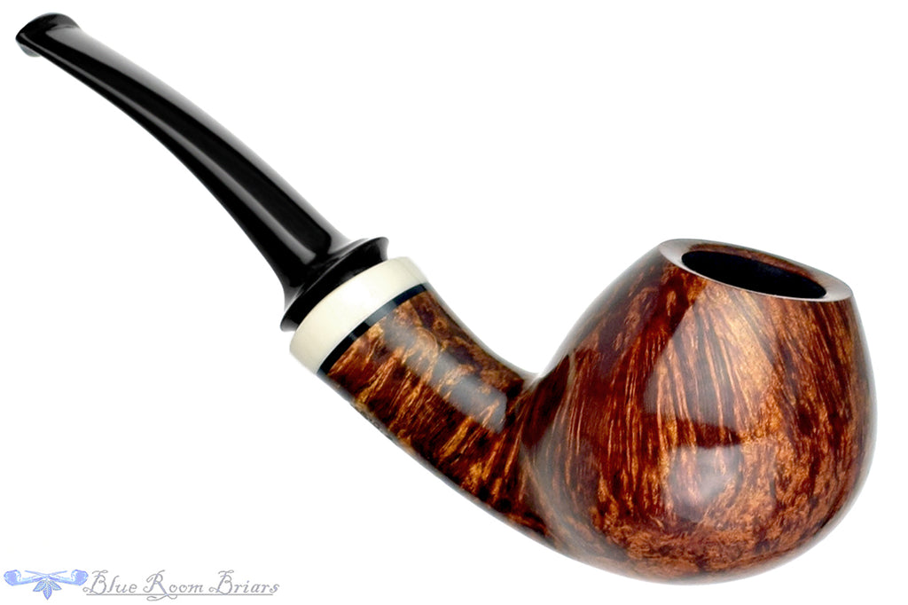 Blue Room Briars is proud to present this George Boyadjiev Pipe Bent Danish Apple with Elforyn