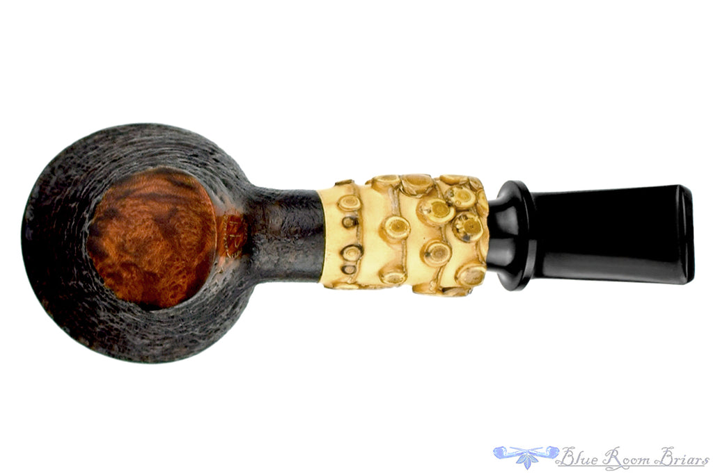 Blue Room Briars is proud to present this Dirk Heinemann Pipe Ring Blast Cherrywood with Plateau and Bamboo