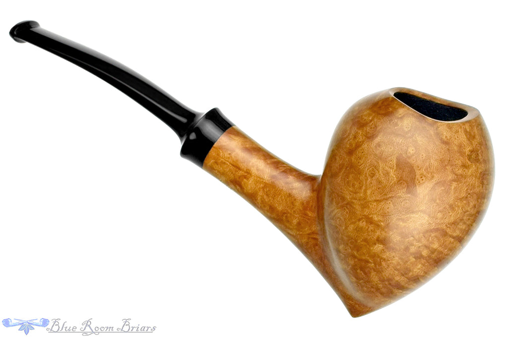 Blue Room Briars is proud to present this C Kent Joyce Pipe Bent Spot Carved Acorn