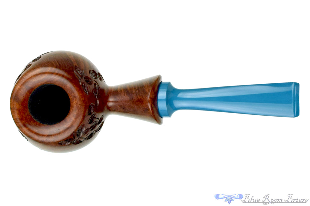 Blue Room Briars is proud to present this C Kent Joyce Pipe Spot Carved Egg with Plateau