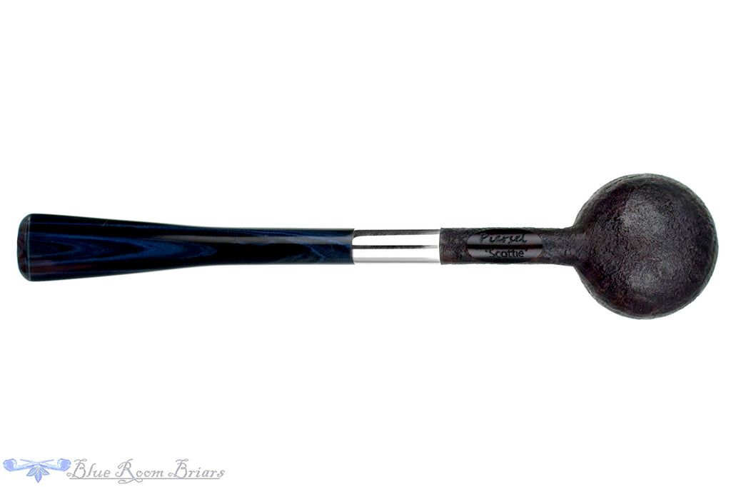 Blue Room Briars is proud to present this Scottie Piersel Pipe "Scottie" Sandblast Pot with Silver and Brindle