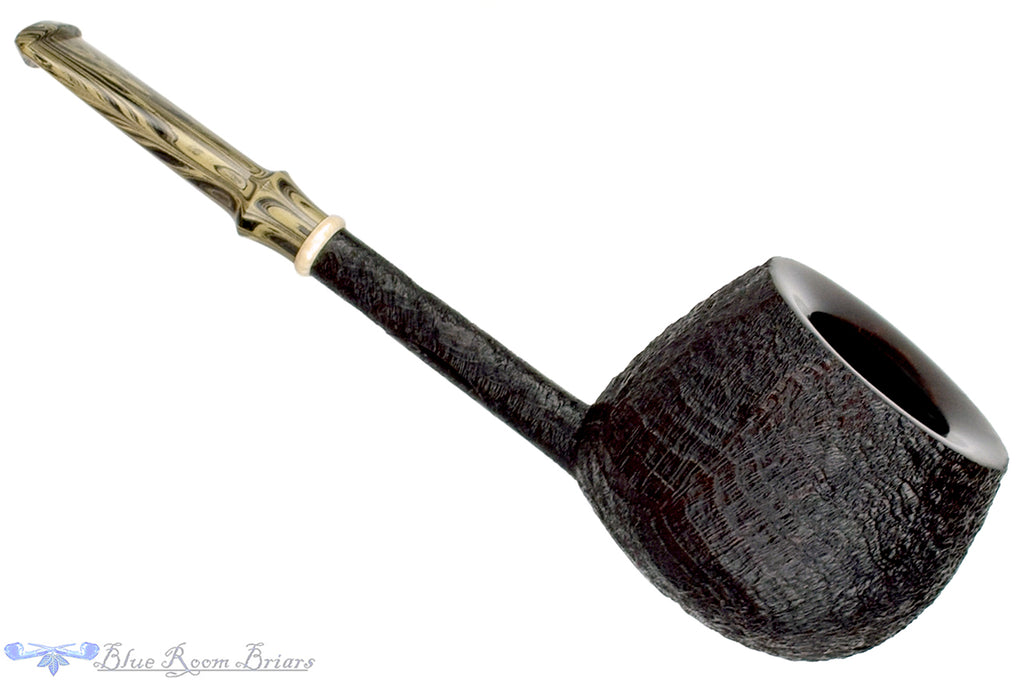 Blue Room Briars is proud to present this Scottie Piersel Pipe "Scottie" Sandblast Tomato with Ivorite and Brindle
