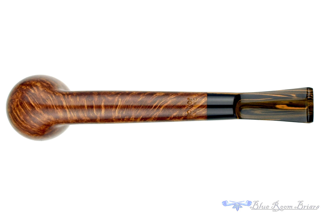 Blue Room Briars is proud to present this C. Kent Joyce Pipe Lovat with Brindle