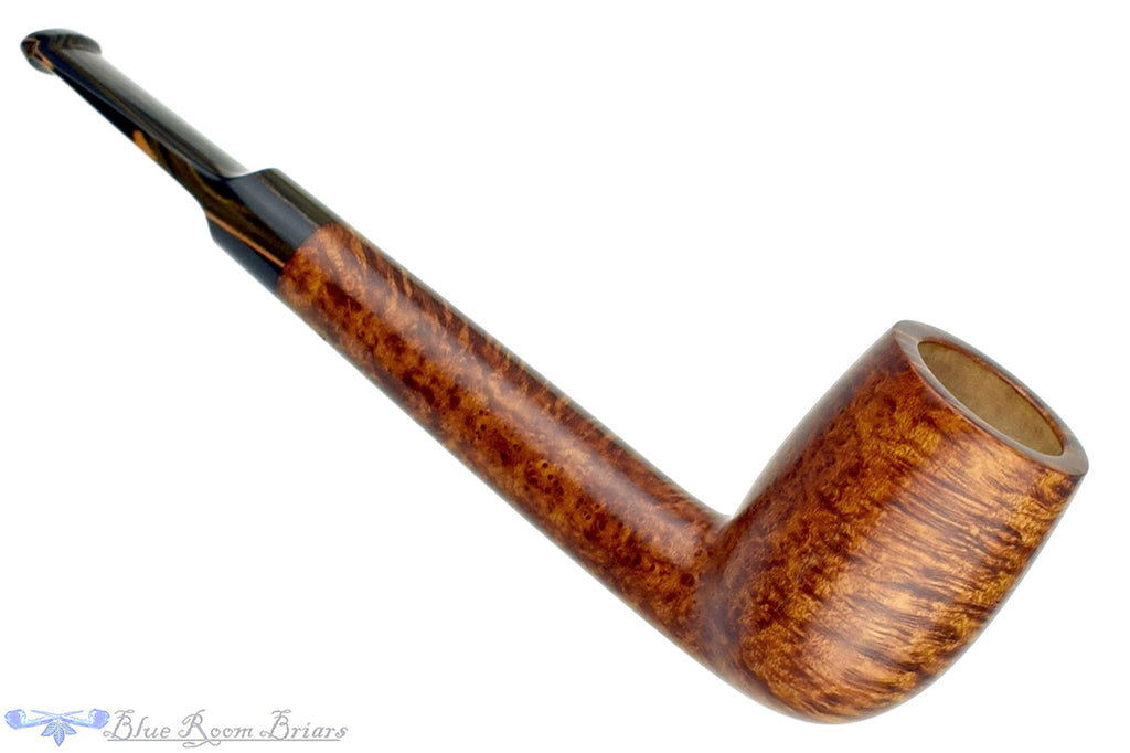 Blue Room Briars is proud to present this C. Kent Joyce Pipe Lovat with Brindle