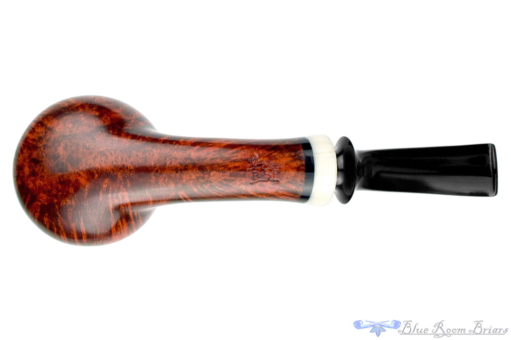Blue Room Briars is proud to present this Bonsai Pipe by Tobias Höse Bent Tomato with Ivorite