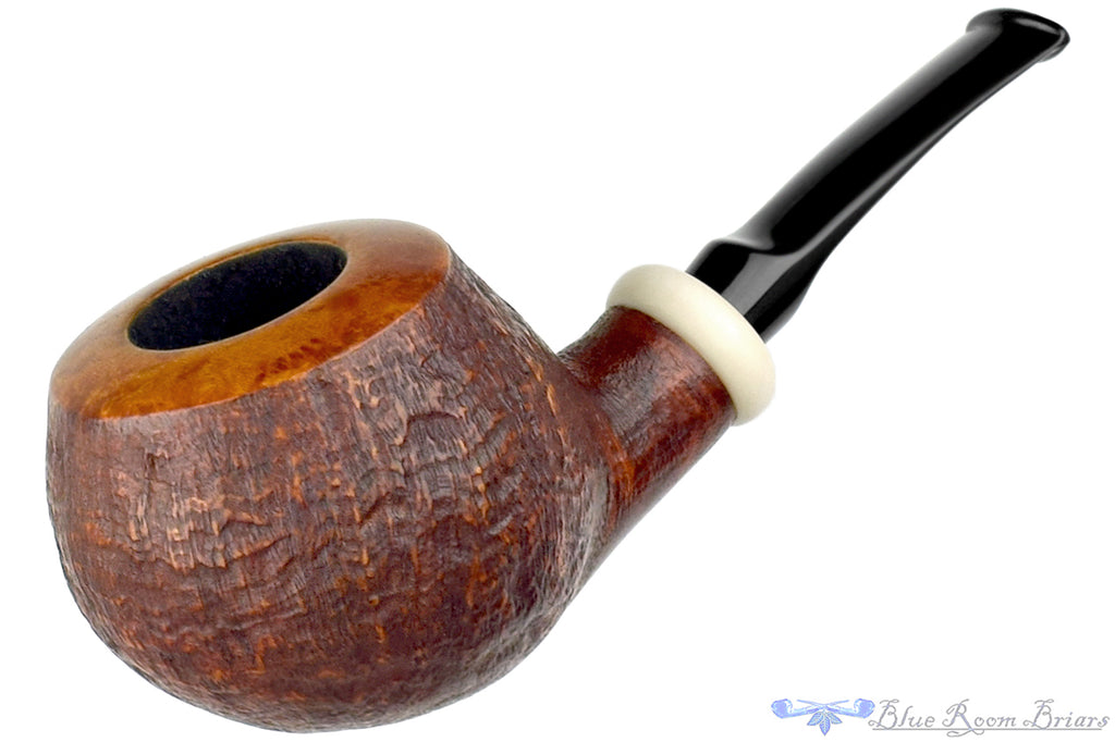 Blue Room Briars is proud to present this Bonsai Pipe by Tobias Höse Sandblast Cannonball with Ivorite
