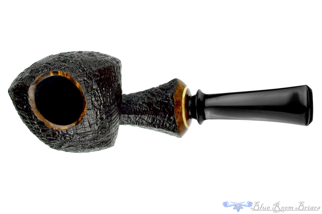 Blue Room Briars is proud to present this David Huber Pipe Sandblast Ivarsson Blowfish