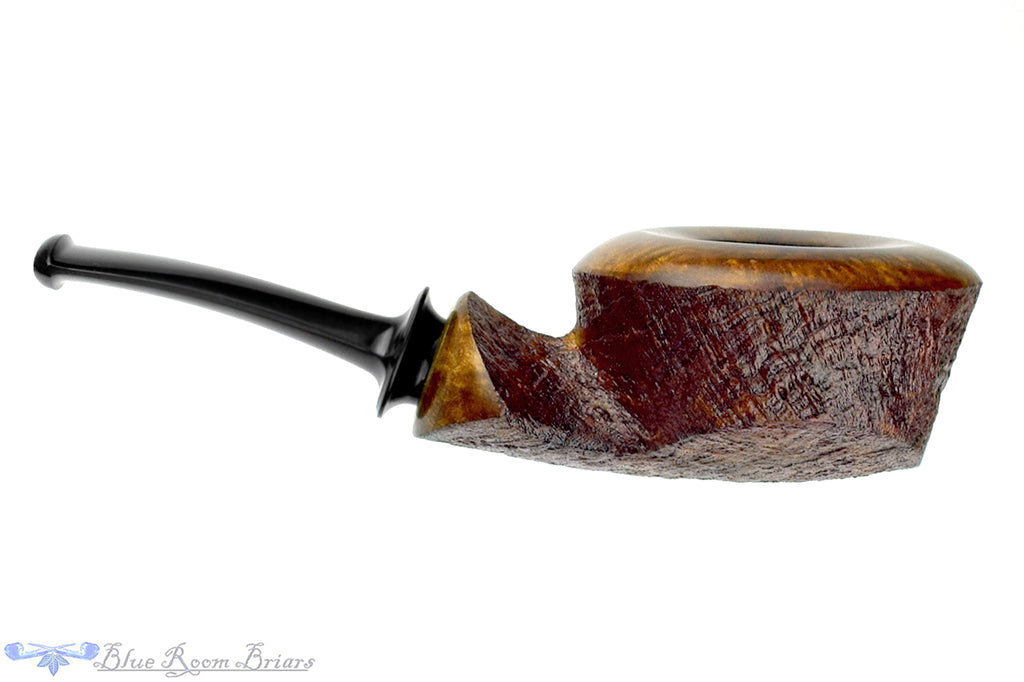 Blue Room Briars is proud to present this David Huber Pipe Tan Blast Dublin