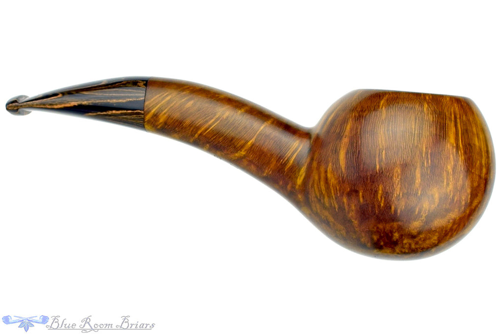 Blue Room Briars is Proud to Present This Dr. Bob Pipe Smooth Hawkbill