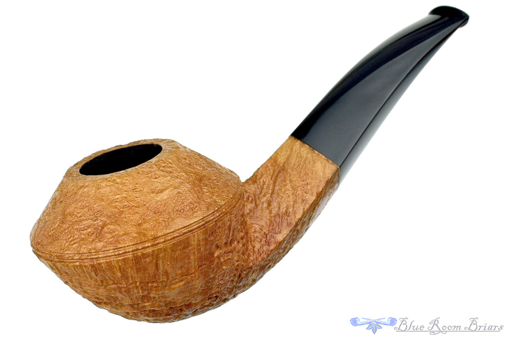 Blue Room Briars is proud to present this Trey Rice Pipe 1/4 Bent Tan Blast Bulldog