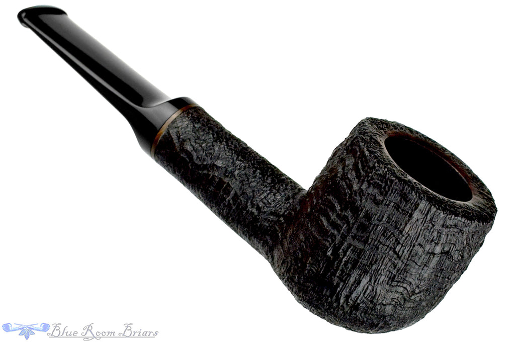 Blue Room Briars is proud to present this Jerry Crawford Pipe Ring Blast Pot