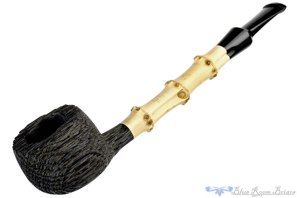 Blue Room Briars is proud to present this Yorgos Mitakidis Pipe 3622 Sandblast Morta with Bamboo