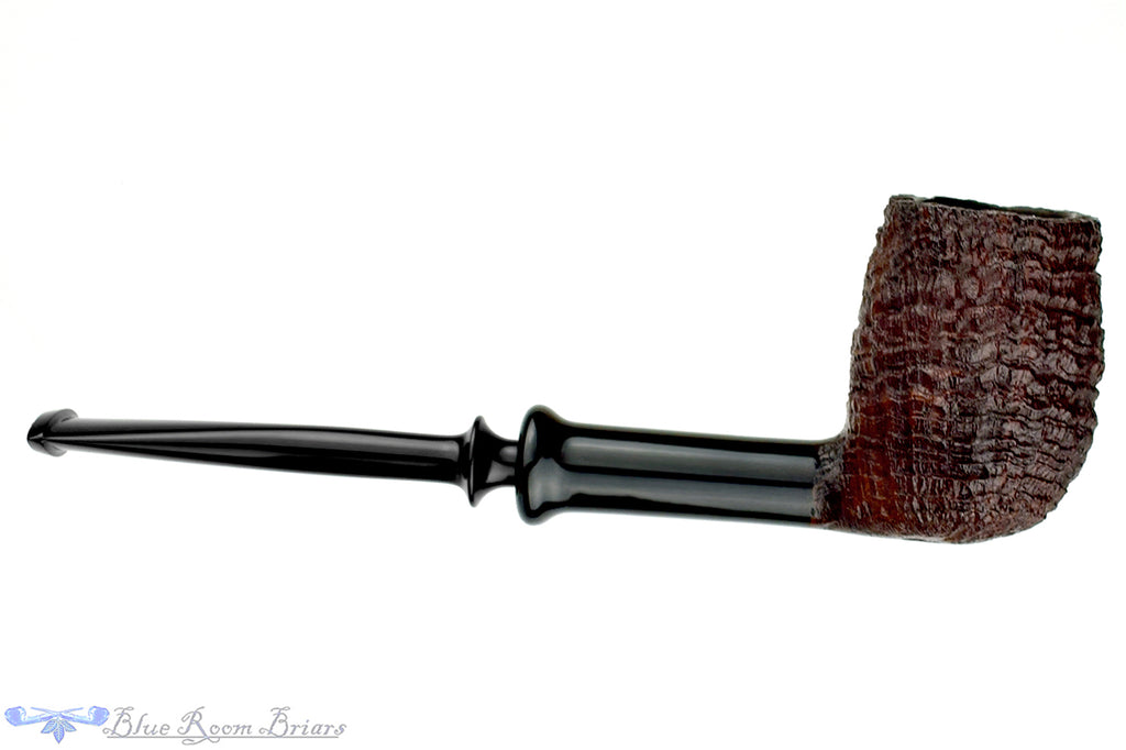 Blue Room Briars is proud to present this Yorgos Mitakidis Pipe 3522 Sandblast Billiard Sitter with Horn