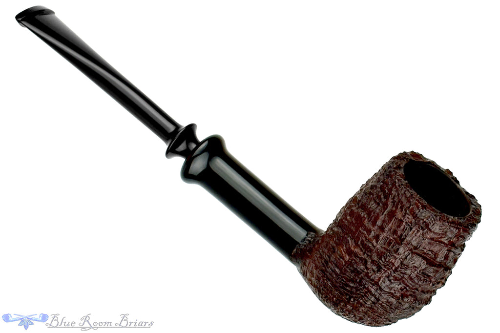Blue Room Briars is proud to present this Yorgos Mitakidis Pipe 3522 Sandblast Billiard Sitter with Horn