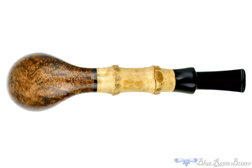 Blue Room Briars is proud to present this Charl Goussard Pipe Tulip with Bamboo