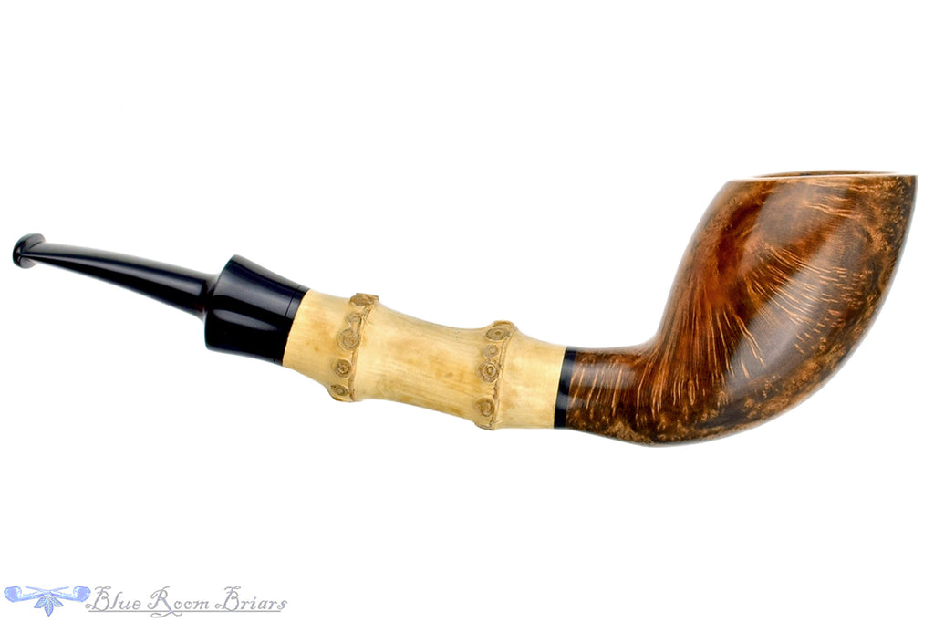 Blue Room Briars is proud to present this Charl Goussard Pipe Tulip with Bamboo