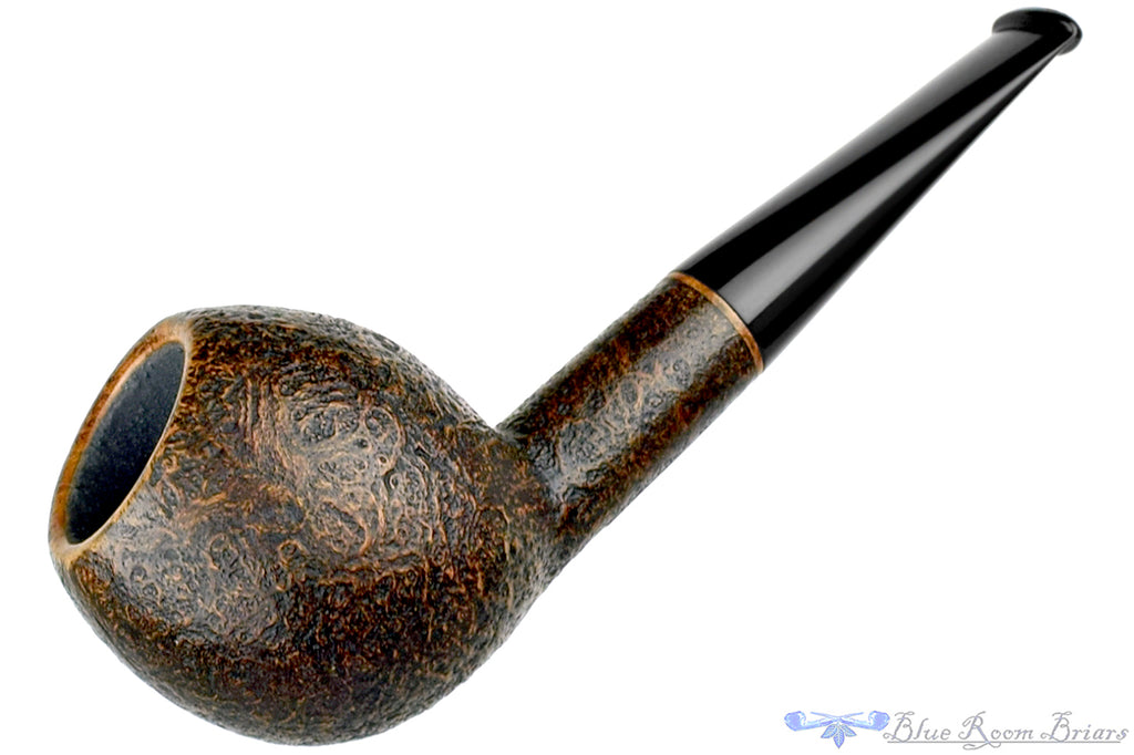 Blue Room Briars is proud to present this Charl Goussard Pipe Sandblast Devil Anse