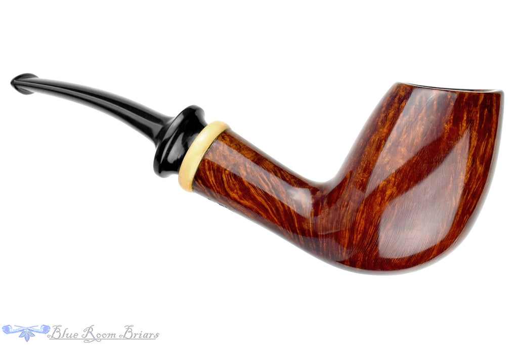 Blue Room Briars is proud to present this Bill Walther Pipe Straight Grain Scoop with Boxwood