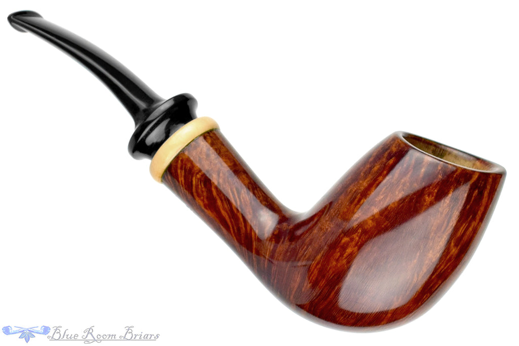 Blue Room Briars is proud to present this Bill Walther Pipe Straight Grain Scoop with Boxwood
