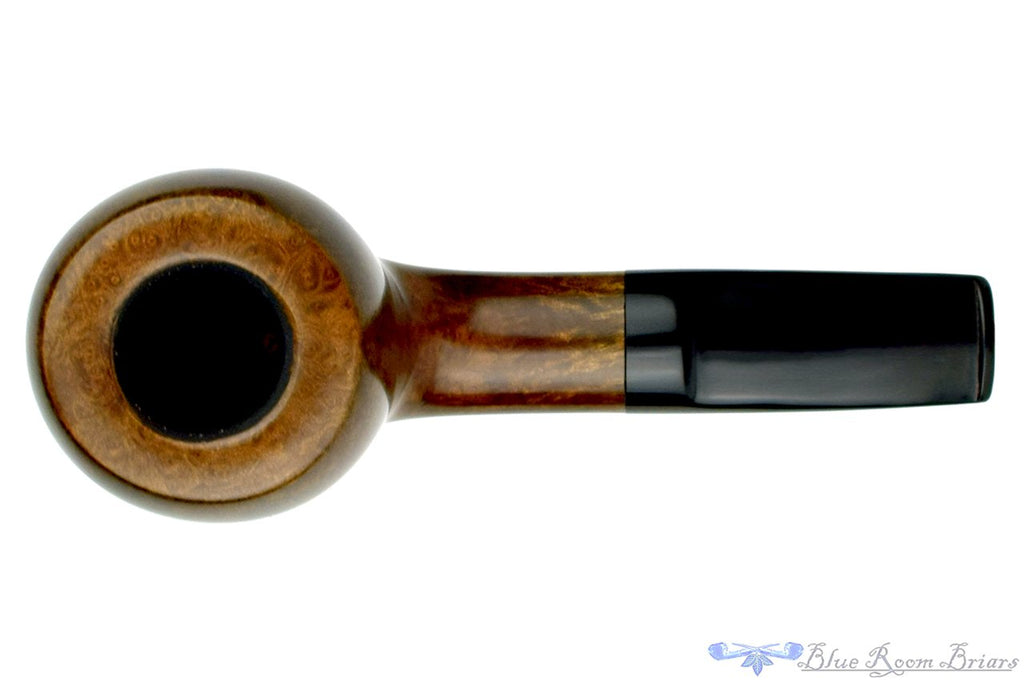 Blue Room Briars is proud to present this RC Sands Pipe 1/8 Bent Apple